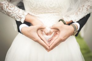 Braut und Bäutigam leben eine gute Beziehung